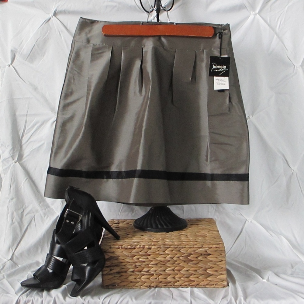 Kensie Silk Pleat Pocket Mini Skirt Gray 4 Small